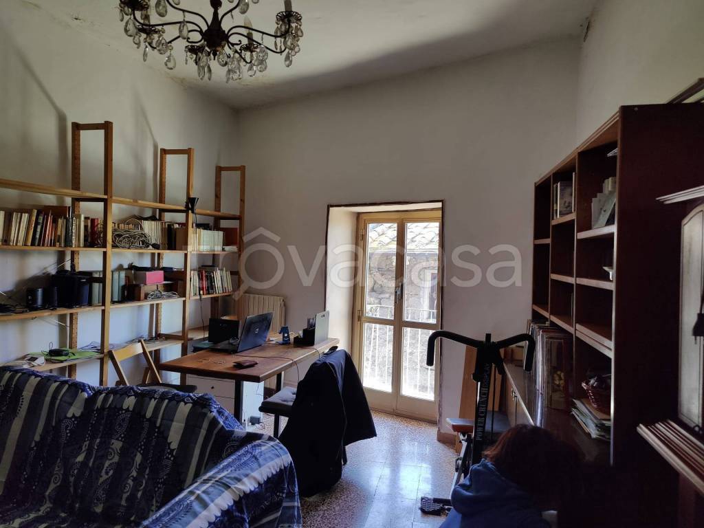 casa indipendente in vendita a Viterbo in zona Bagnaia