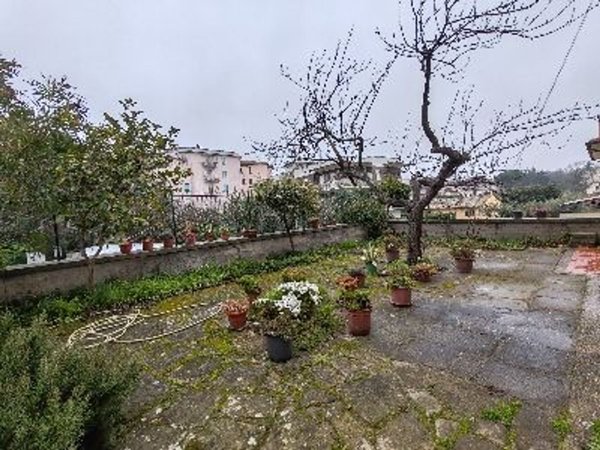 appartamento in vendita a Viterbo in zona Bagnaia