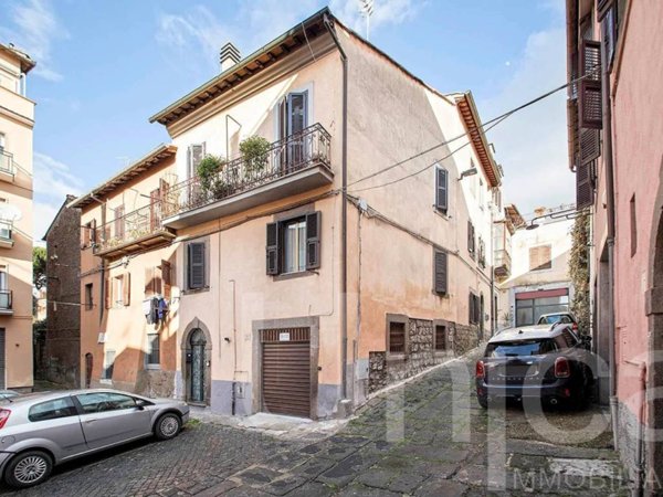 appartamento in vendita a Viterbo in zona Centro Città
