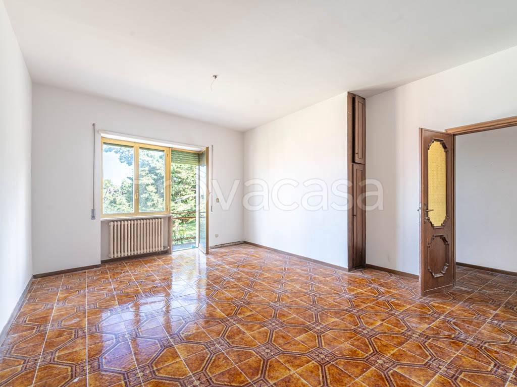 appartamento in vendita a Viterbo in zona Tobia