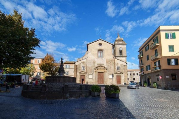 appartamento in vendita a Viterbo in zona Centro Città