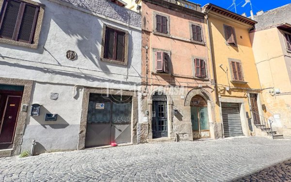 appartamento in vendita a Viterbo in zona Centro Città