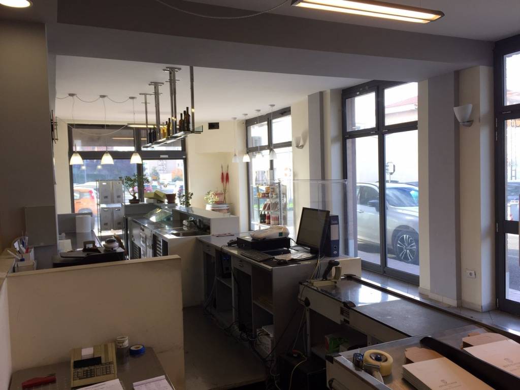 negozio in vendita a Viterbo