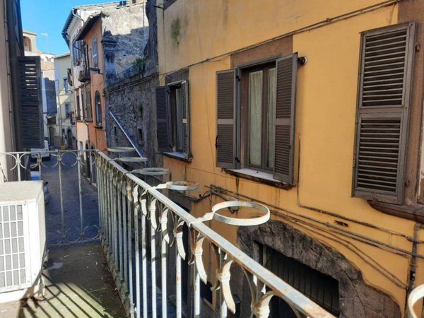 appartamento in vendita a Viterbo in zona Centro Città