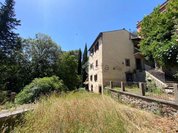 appartamento in vendita a Viterbo in zona Bagnaia