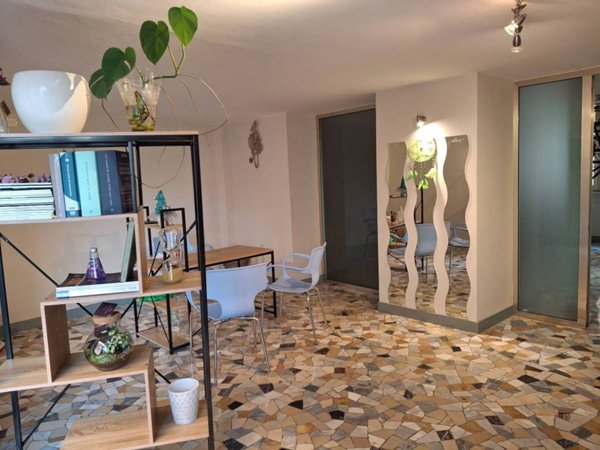 negozio in vendita a Viterbo