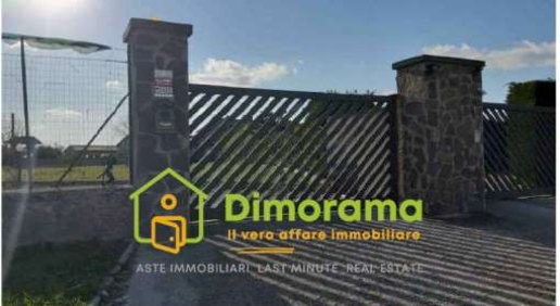 casa indipendente in vendita a Viterbo in zona Monterazzano