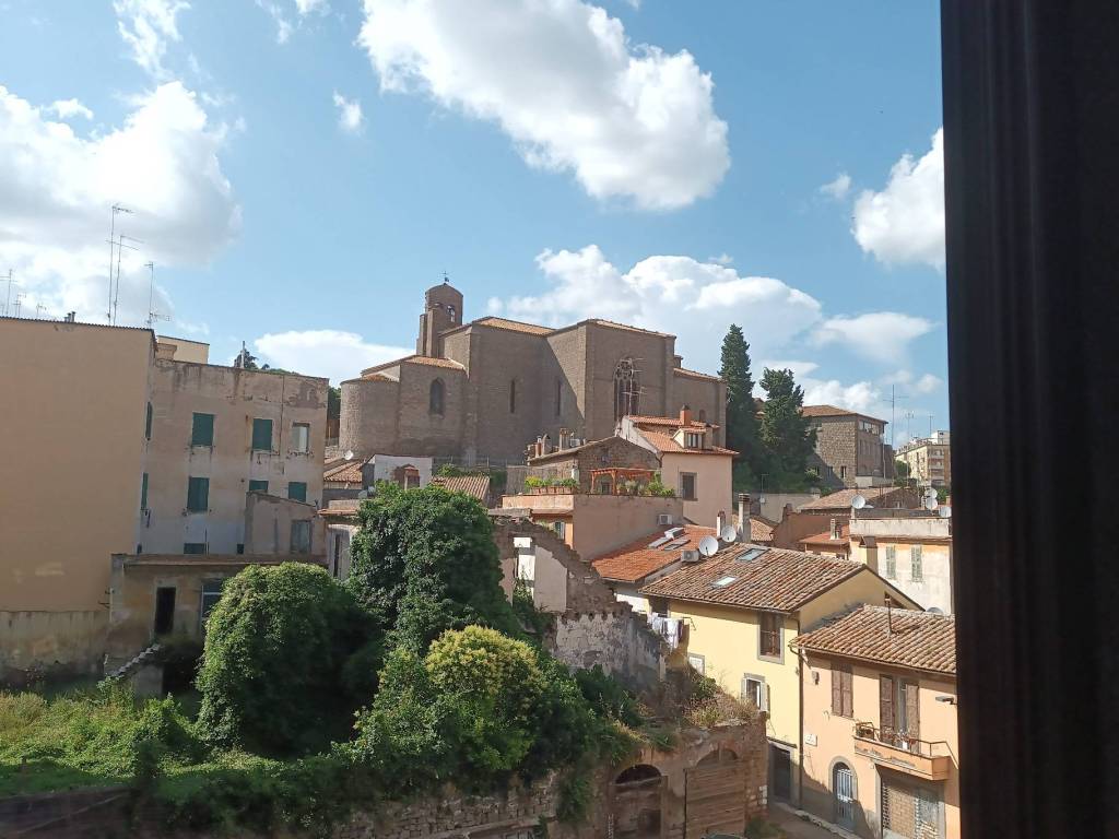 appartamento in vendita a Viterbo in zona Centro Città