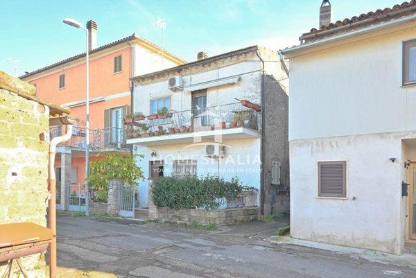 appartamento in vendita a Viterbo in zona Grotte Santo Stefano