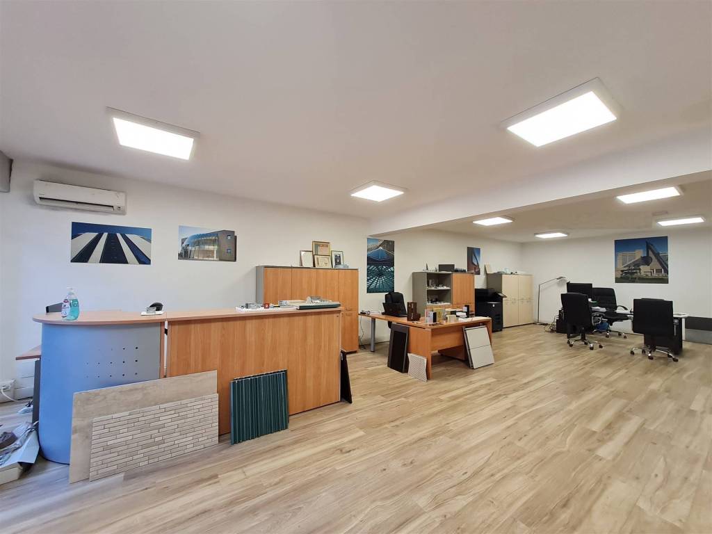 negozio in vendita a Viterbo