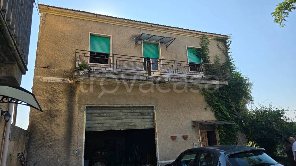 casa indipendente in vendita a Viterbo in zona Grotte Santo Stefano