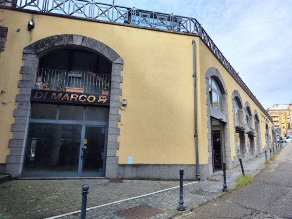 negozio in vendita a Viterbo in zona Centro Città