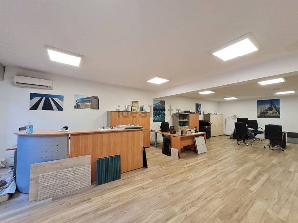 negozio in vendita a Viterbo