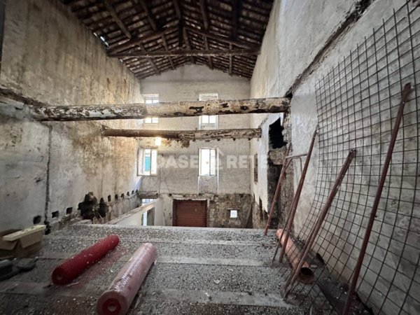 casa indipendente in vendita a Viterbo in zona Centro Città