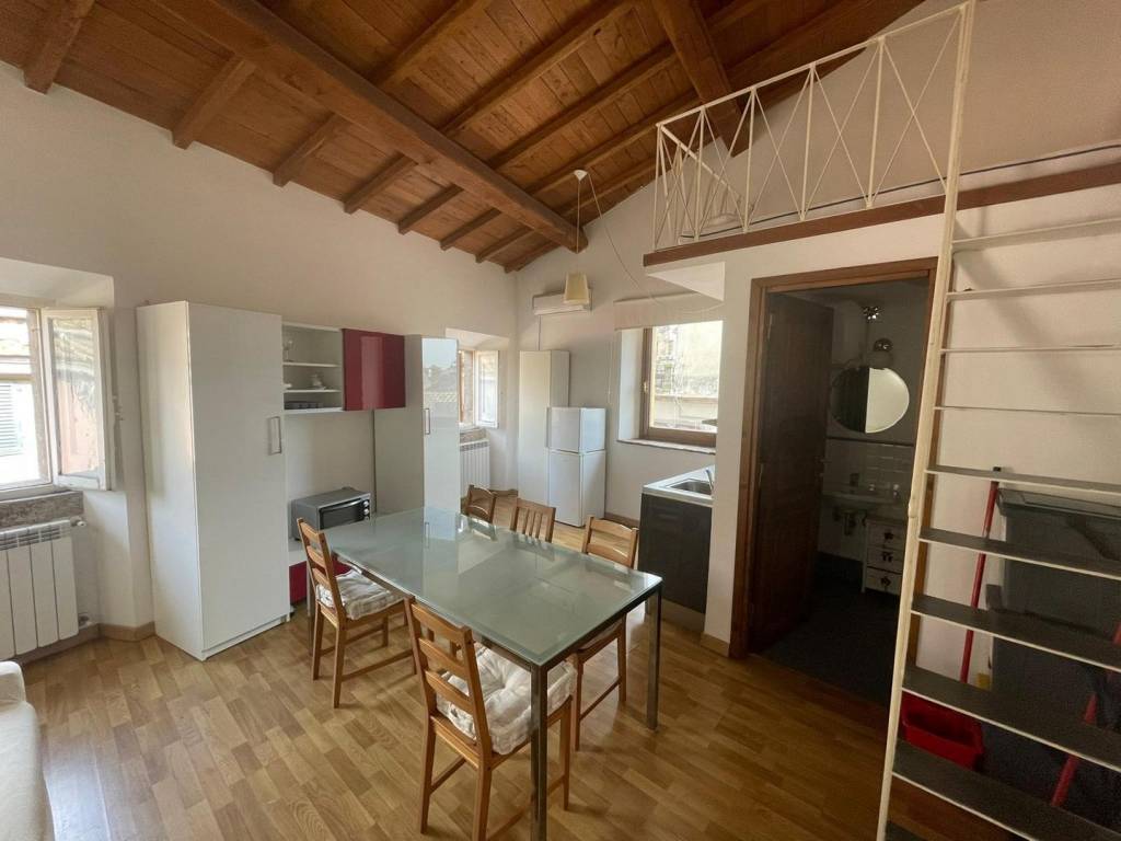 appartamento in vendita a Viterbo in zona Centro Città