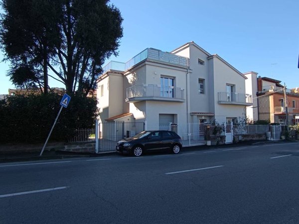 casa indipendente in vendita a Viterbo in zona Centro Città