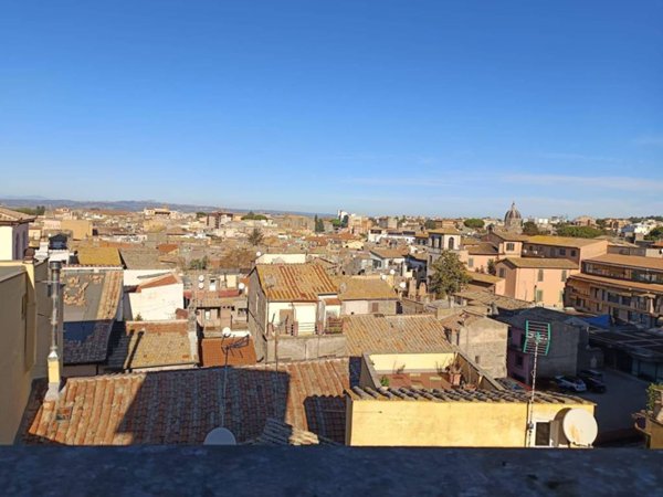 appartamento in vendita a Viterbo in zona Centro Città