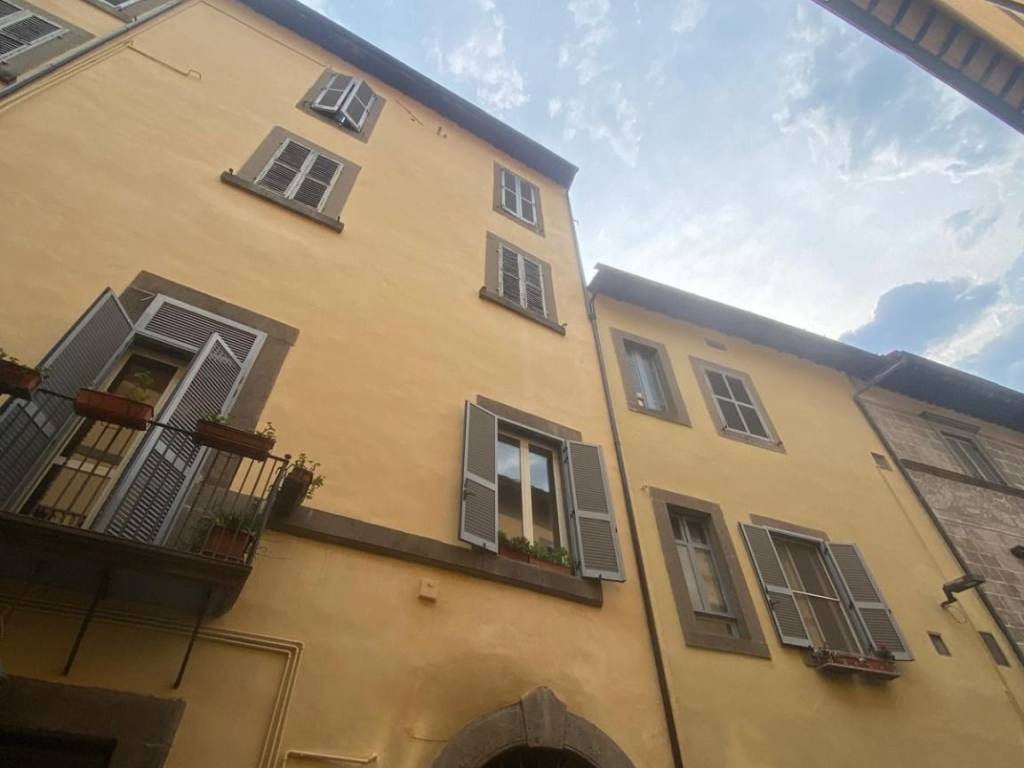 appartamento in vendita a Viterbo in zona Centro Città