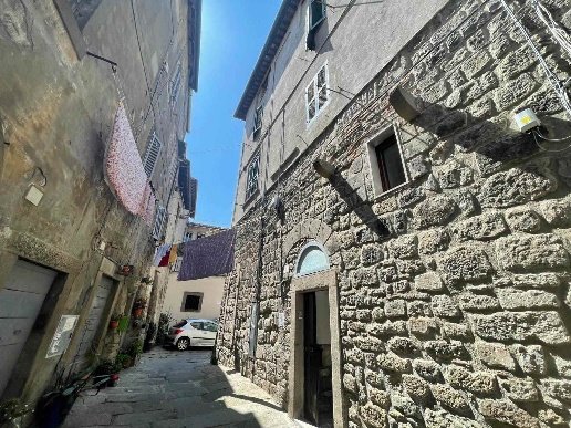appartamento in vendita a Viterbo in zona Centro Città