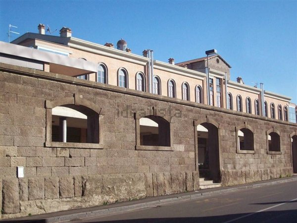 locale commerciale in vendita a Viterbo
