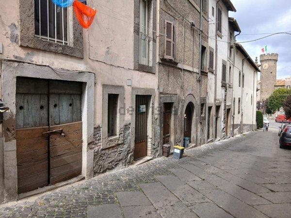 appartamento in vendita a Viterbo in zona Bagnaia