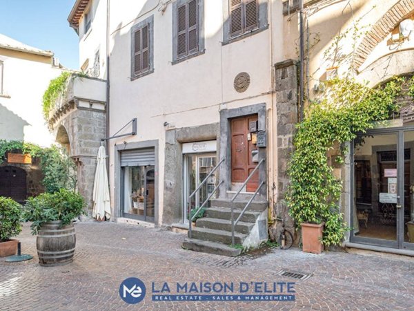 appartamento in vendita a Viterbo in zona Centro Città
