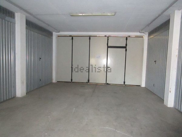 locale di sgombero in vendita a Viterbo