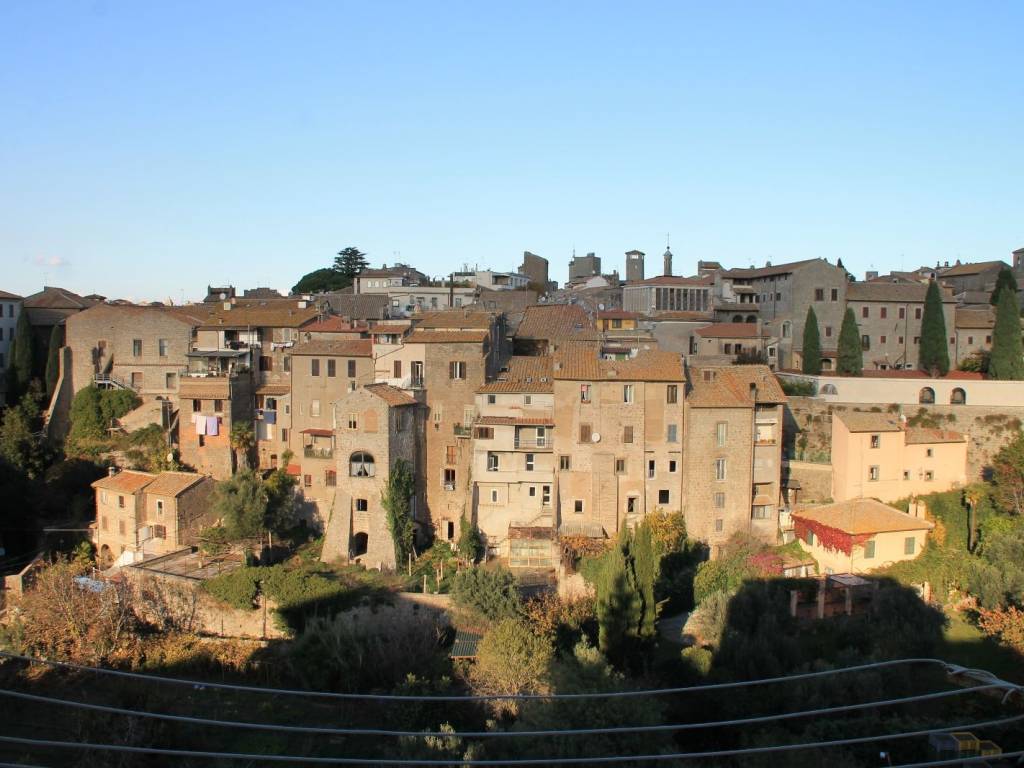 appartamento in vendita a Viterbo in zona Centro Città