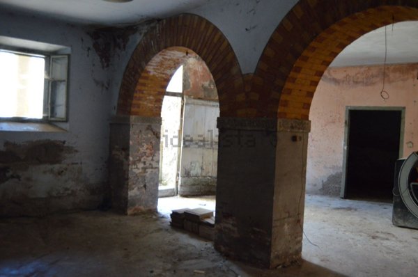 casa indipendente in vendita a Viterbo in zona Bagnaia