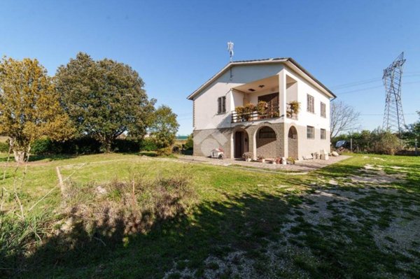 casa indipendente in vendita a Viterbo in zona Grotte Santo Stefano