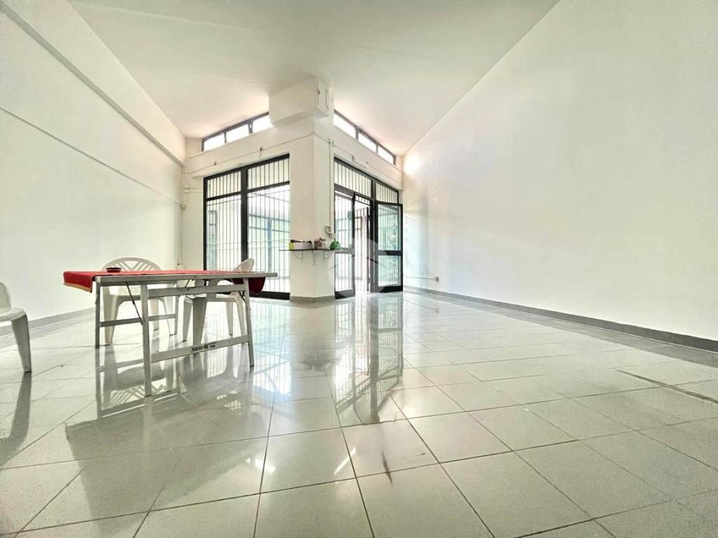 negozio in vendita a Viterbo