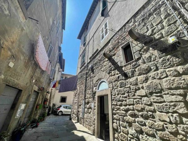 appartamento in vendita a Viterbo in zona Centro Città