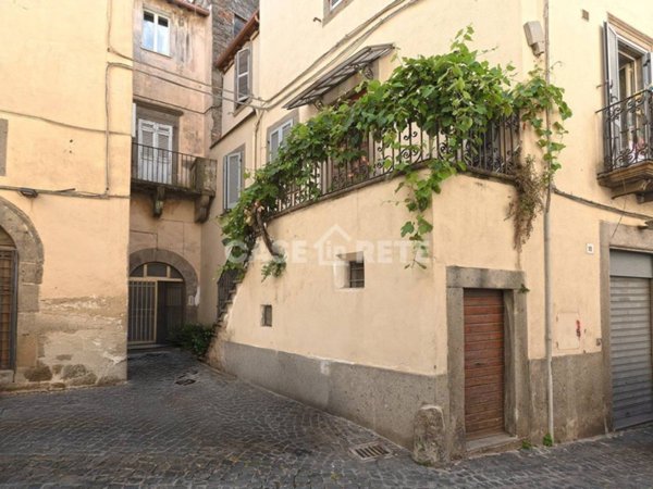 appartamento in vendita a Viterbo in zona Centro Città