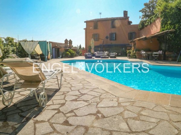 casa indipendente in vendita a Viterbo in zona Castel d'Asso