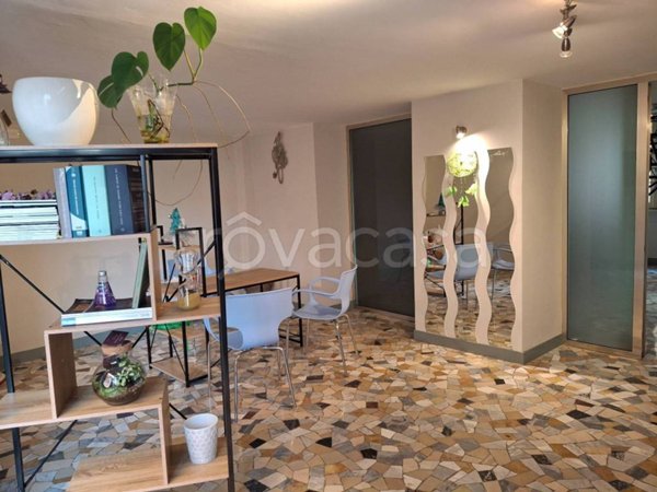 negozio in vendita a Viterbo