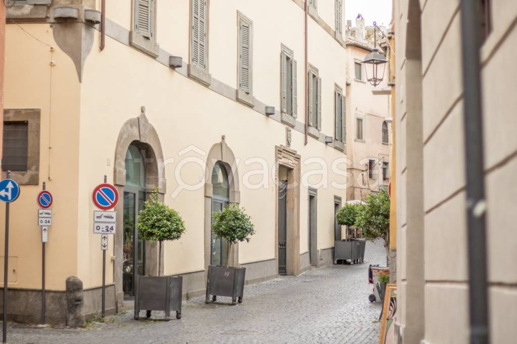 appartamento in vendita a Viterbo in zona Centro Città