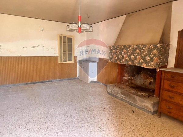 casa indipendente in vendita a Viterbo