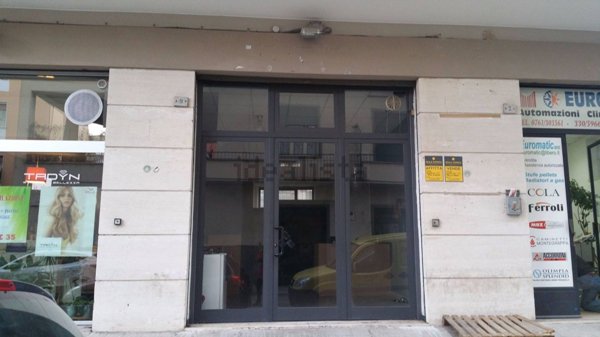 locale commerciale in vendita a Viterbo