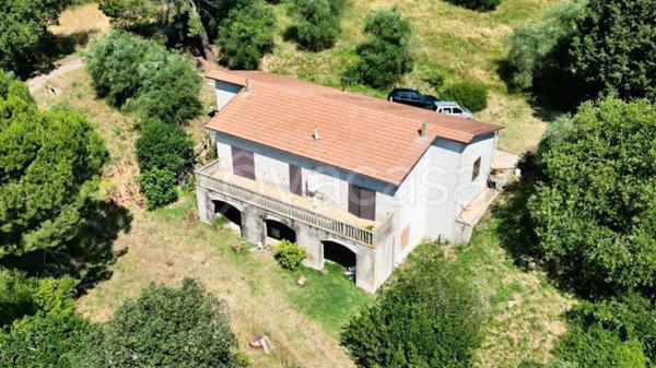 casa indipendente in vendita a Viterbo in zona Grotte Santo Stefano