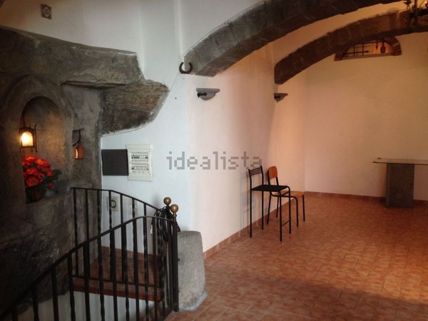 locale commerciale in vendita a Viterbo in zona Centro Città