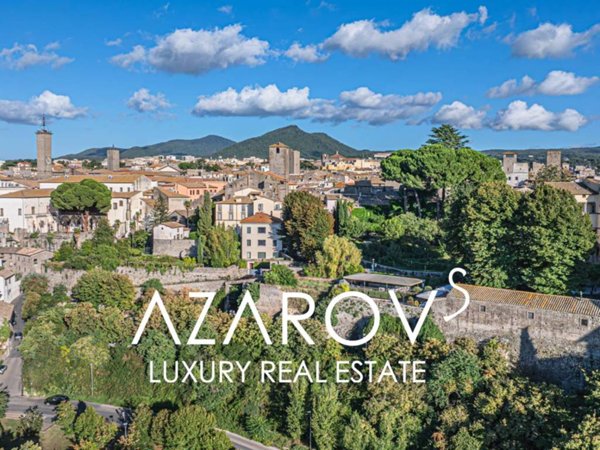 casa indipendente in vendita a Viterbo in zona Centro Città