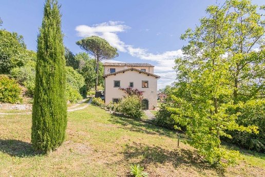 casa indipendente in vendita a Viterbo