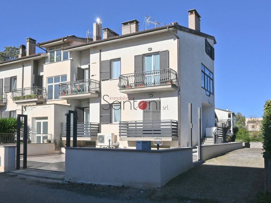 appartamento in vendita a Viterbo in zona Grotte Santo Stefano