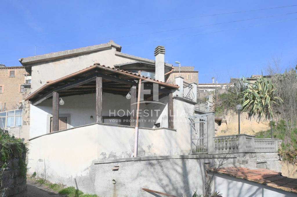casa indipendente in vendita a Viterbo in zona Grotte Santo Stefano