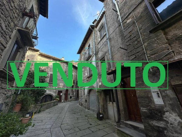 appartamento in vendita a Viterbo in zona Bagnaia
