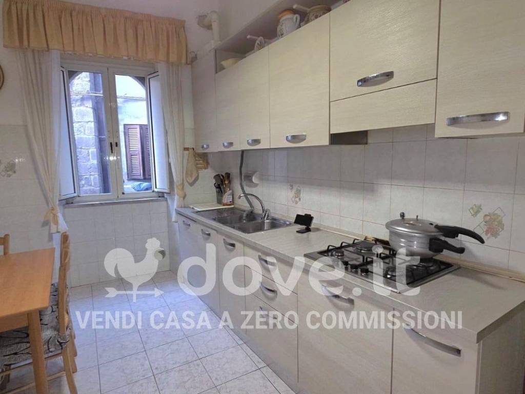 appartamento in vendita a Viterbo in zona Centro Città