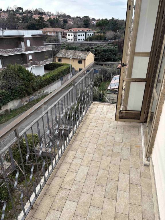 appartamento in vendita a Viterbo in zona Bagnaia