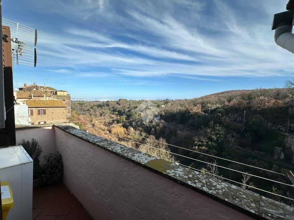 appartamento in vendita a Viterbo in zona Bagnaia