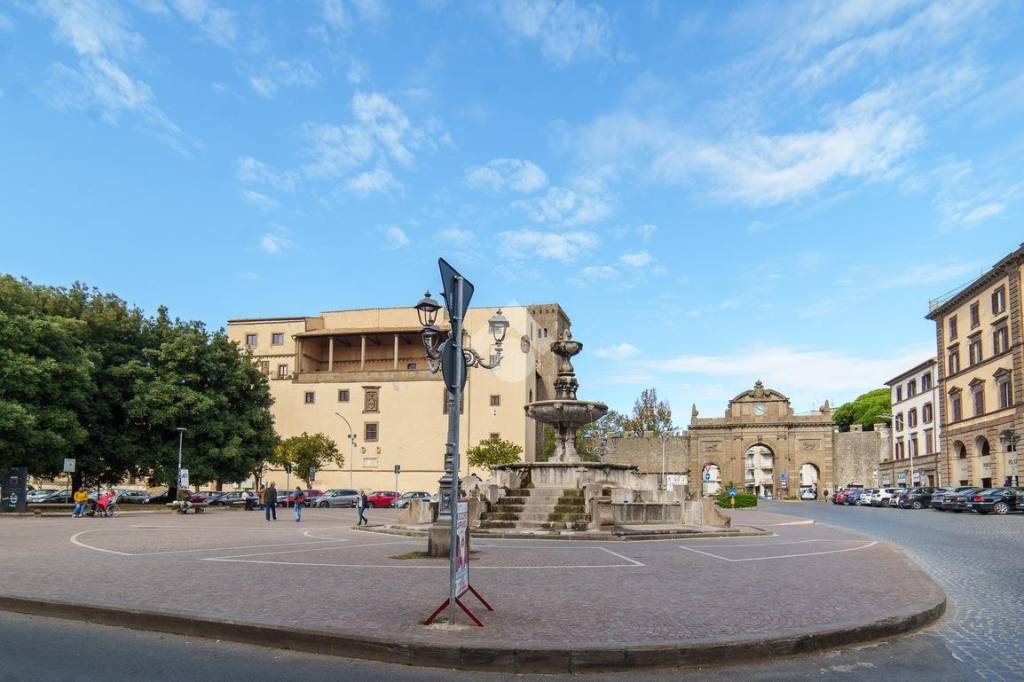 appartamento in vendita a Viterbo in zona Centro Città
