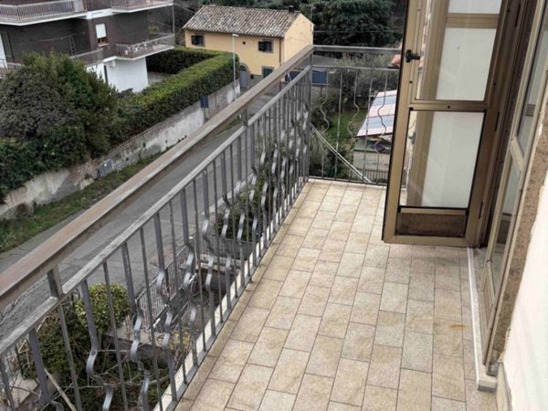 appartamento in vendita a Viterbo in zona Bagnaia